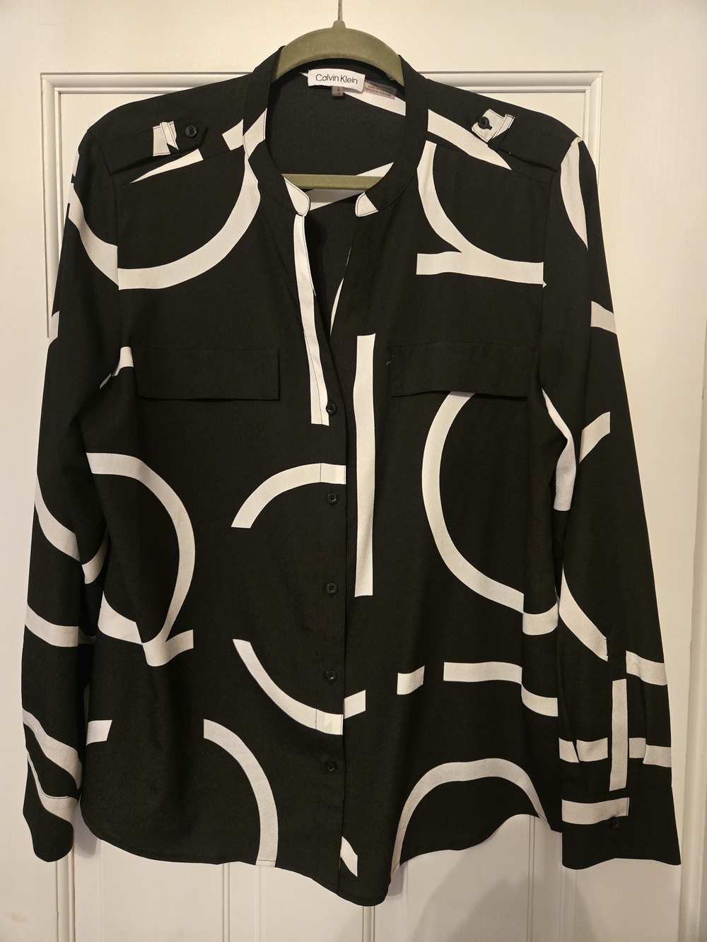 Calvin Klein Button-Up blouses with Geometric Prints - Picture 2 of 7
